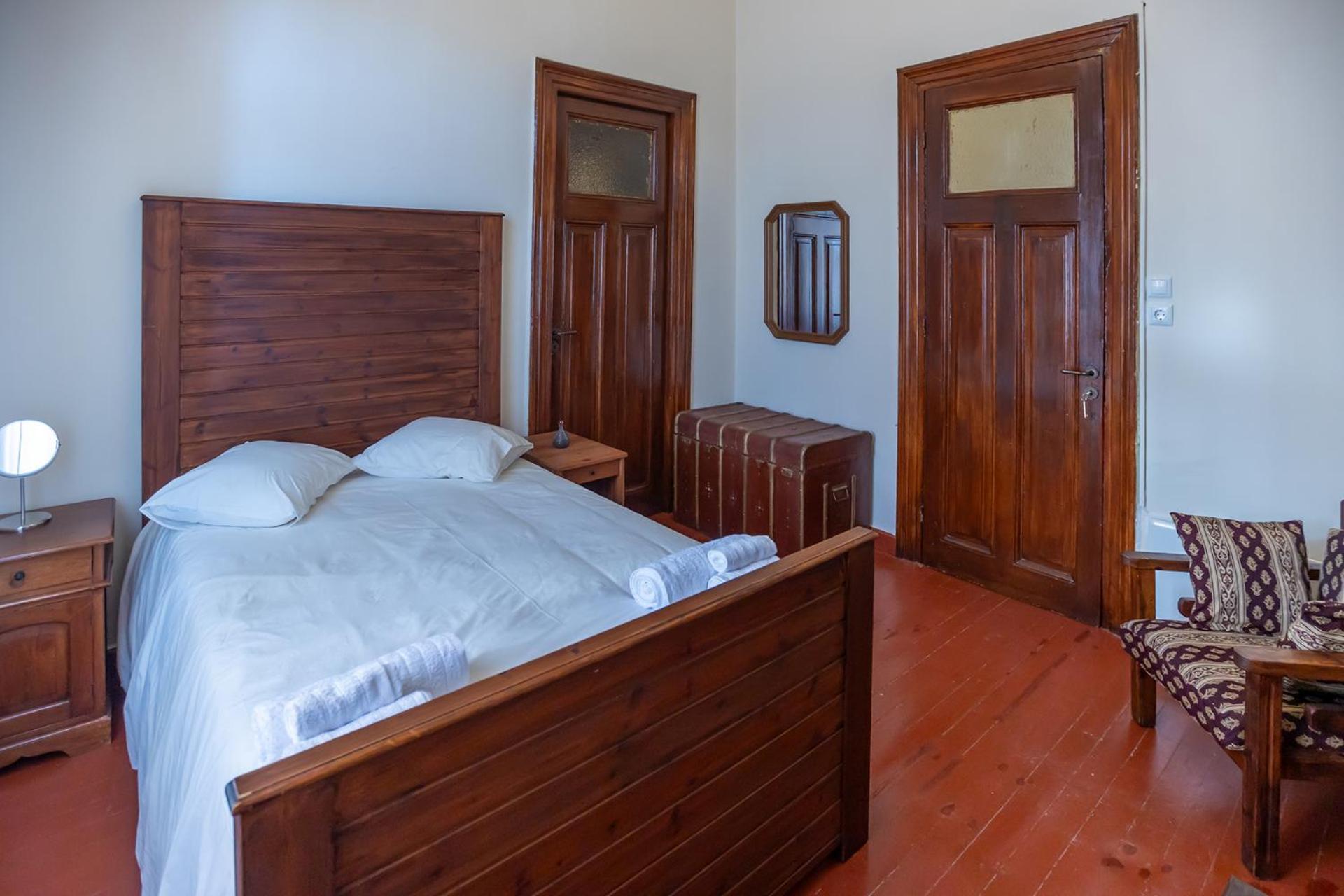 Era Of Elegance: 1928 Classic Dwelling Триполис Екстериор снимка