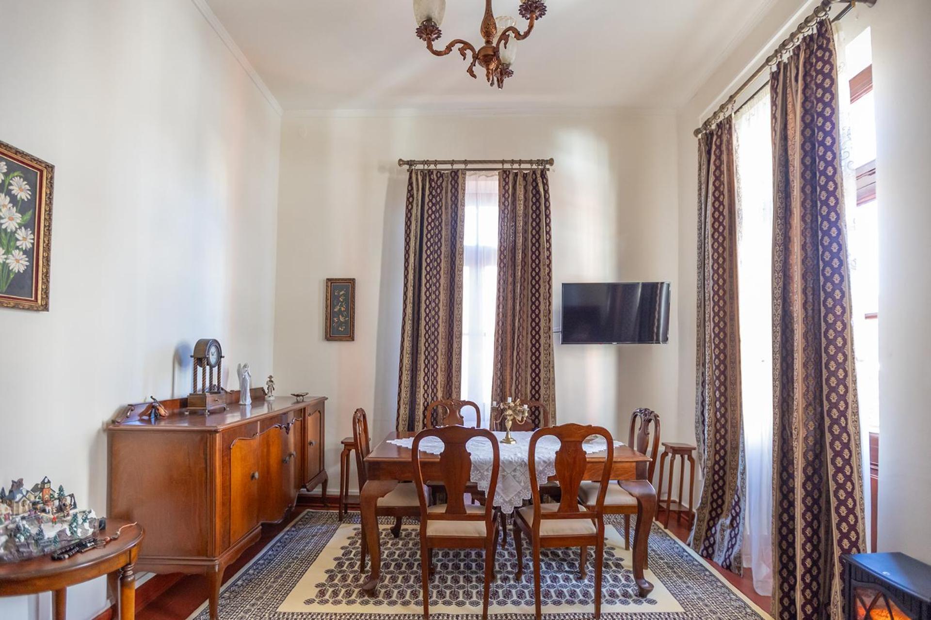 Era Of Elegance: 1928 Classic Dwelling Триполис Екстериор снимка